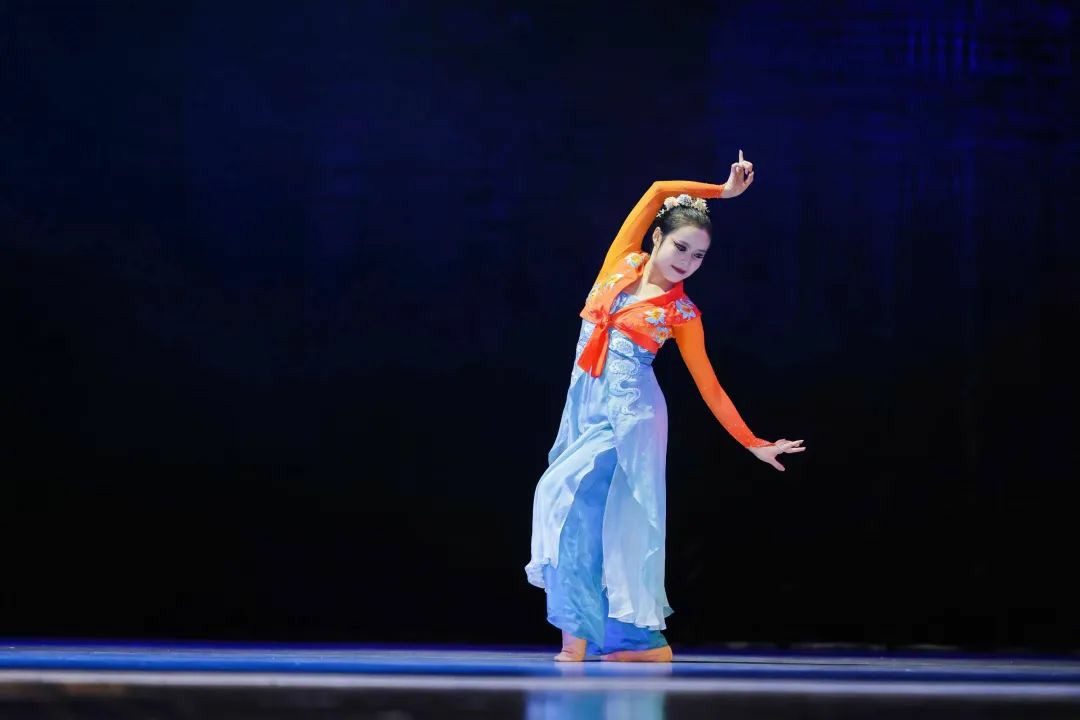 1672886549721985.jpg 1672886549721985.jpg